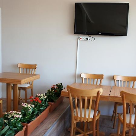Academia Hotel Istanboel Buitenkant foto