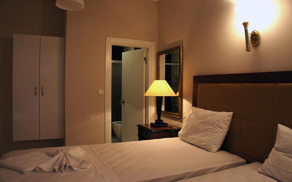 Academia Hotel Istanboel Buitenkant foto